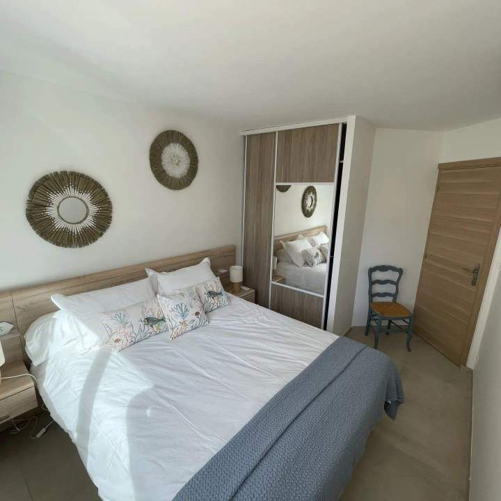 Un linge de lit propre pour vos locataires Cogolin