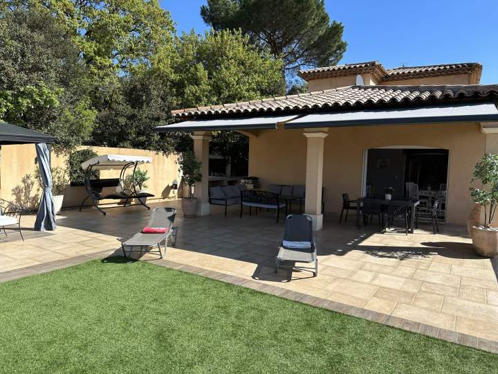 Location de bien immobilier, Grimaud